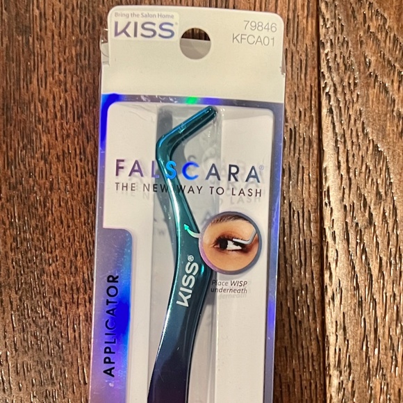 NWT KISS FALSCARA NON-STICK LASH APPLICATOR - Picture 2 of 5